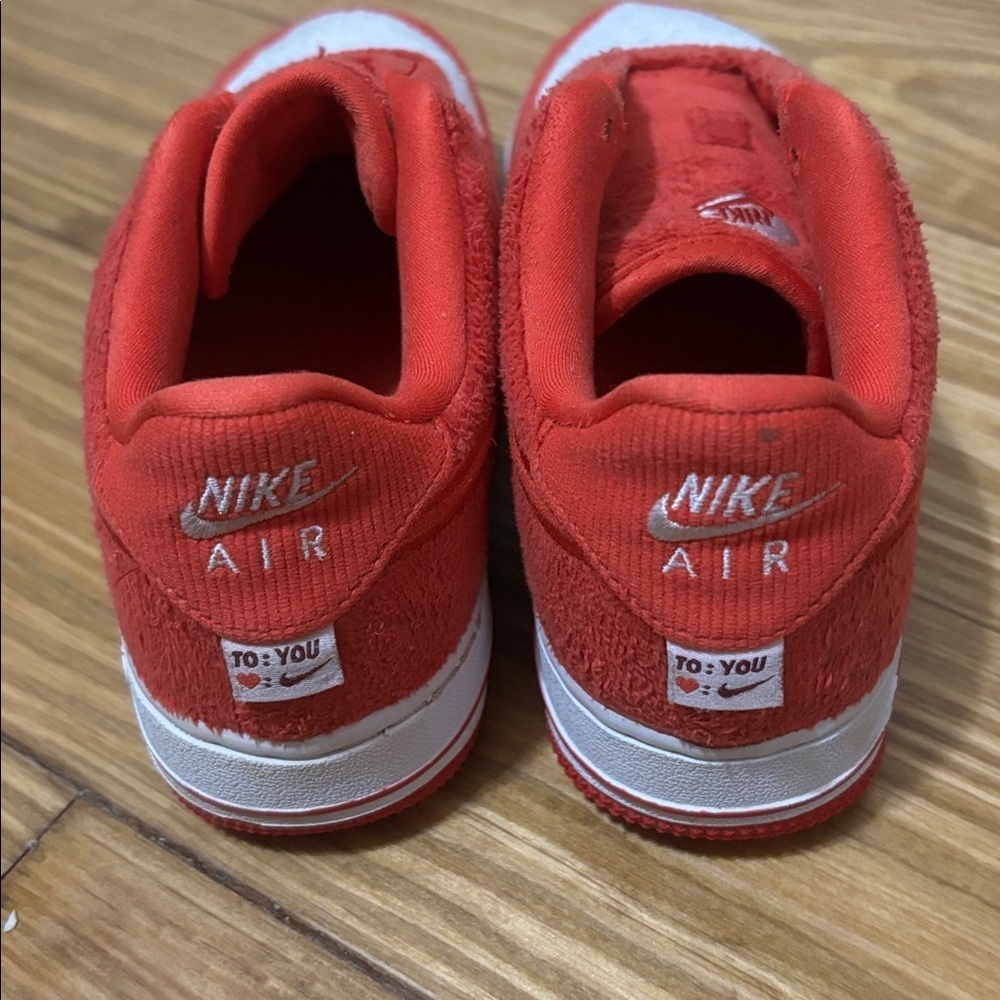 Nike Air Force 1 Low Valentine’s Day Fleece (2024) Sneakers Size 4Y w/o laces - Picture 3 of 6